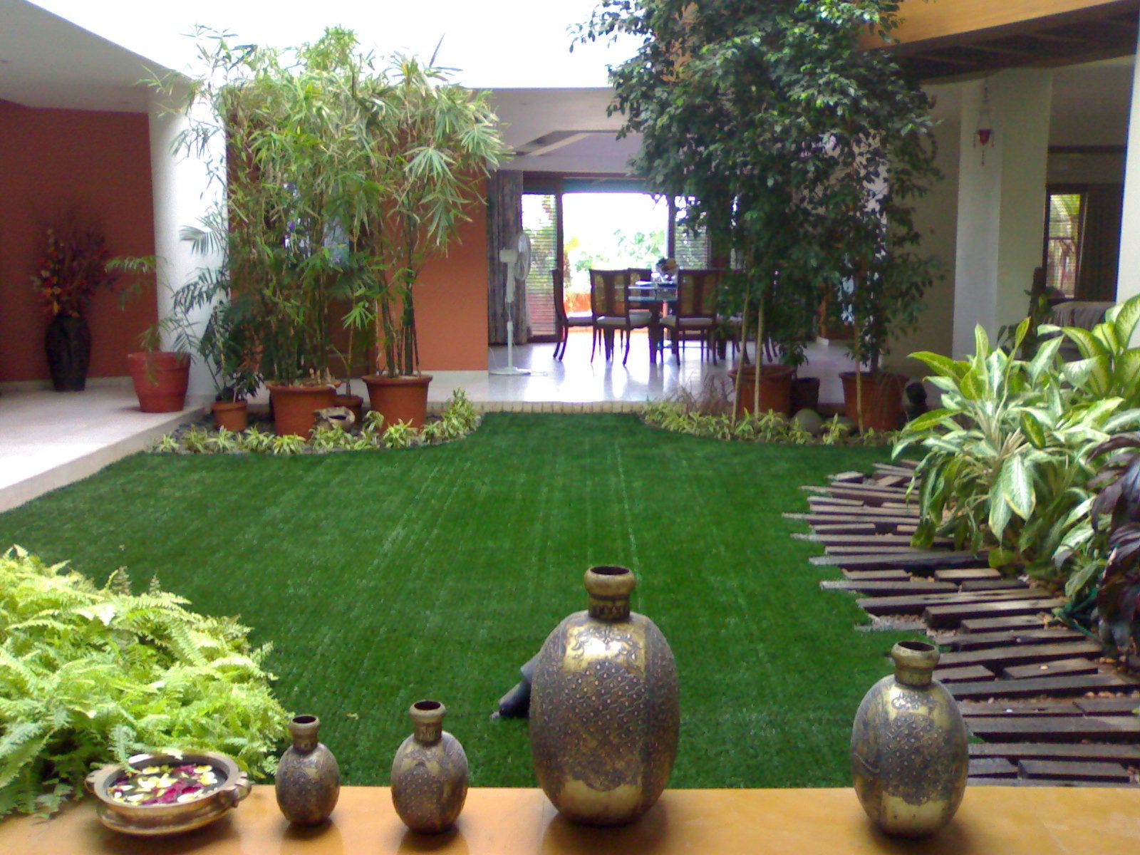 Artificial grass in Bungalow